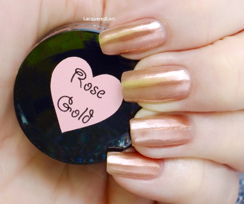 Here is Sparkle & Co Rose Gold Chrome Pure Powder over a bare nail using only the New Top Pure top coat for regular nail polish. This look is a lighter shade of rose gold but the same amount of mirror-like shine as when used over a color like pink, coral or mauve.